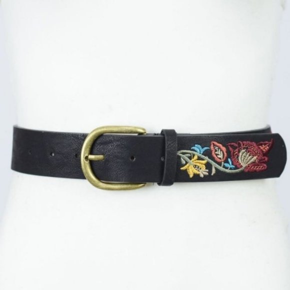 Flower Embroidered Statement Belt - Picture 2 of 2